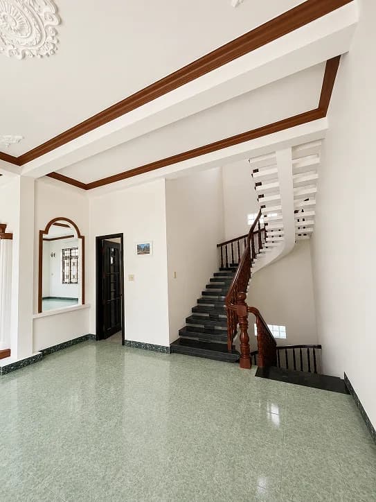 Cho thuê nhà nguyên căn ở Quận 2 - ảnh 2 Cho thuê nhà nguyên căn ở Quận 2 - ảnh 2