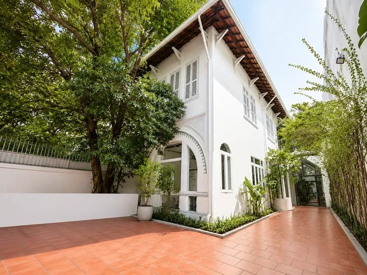 Cho thuê biệt thự sân rộng trung tâm Quận 3 Cho thuê biệt thự sân rộng trung tâm Quận 3