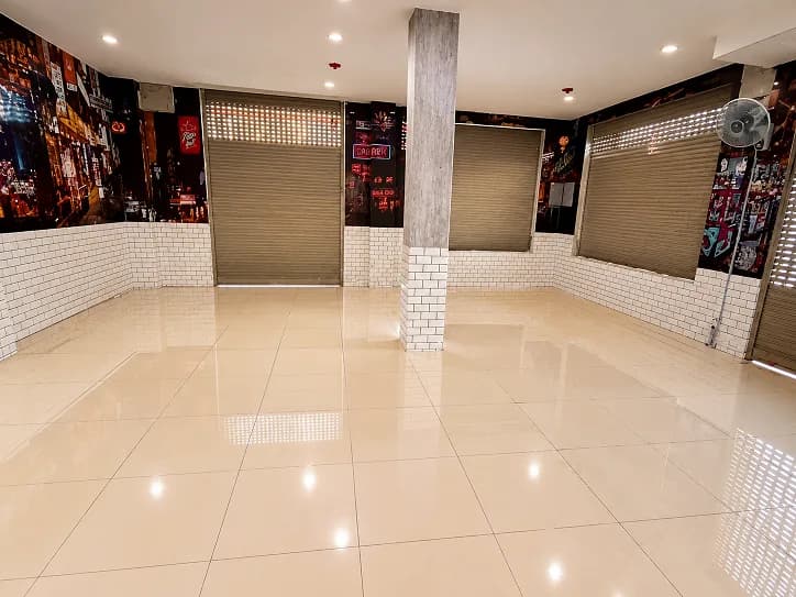 Cho thuê mặt bằng kinh doanh góc 2 mặt tiền ở Quận 11 - ảnh 3 Cho thuê mặt bằng kinh doanh góc 2 mặt tiền ở Quận 11 - ảnh 3