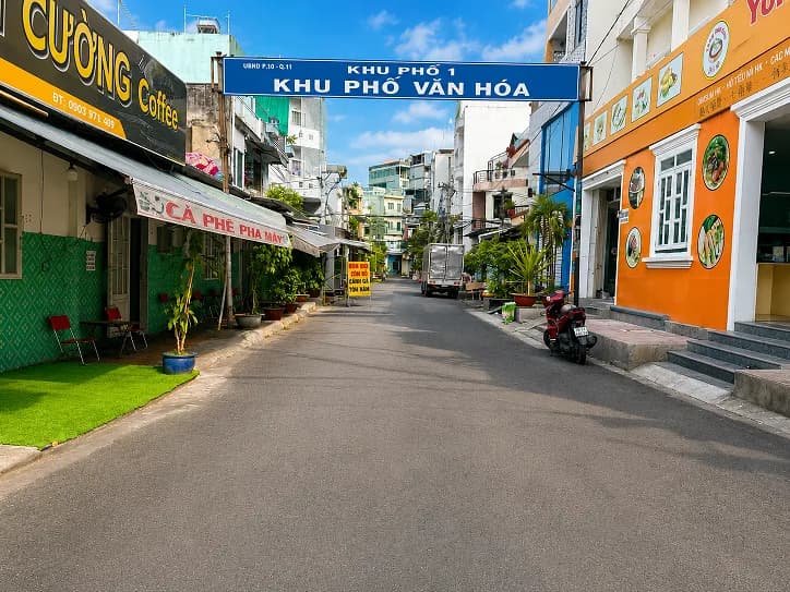 Cho thuê mặt bằng kinh doanh góc 2 mặt tiền ở Quận 11 Cho thuê mặt bằng kinh doanh góc 2 mặt tiền ở Quận 11