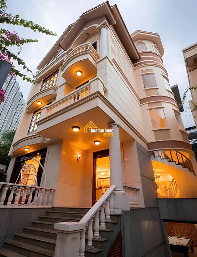 Cho thuê biệt thự VIP ở Thảo Điền - ảnh 2 Cho thuê biệt thự VIP ở Thảo Điền - ảnh 2