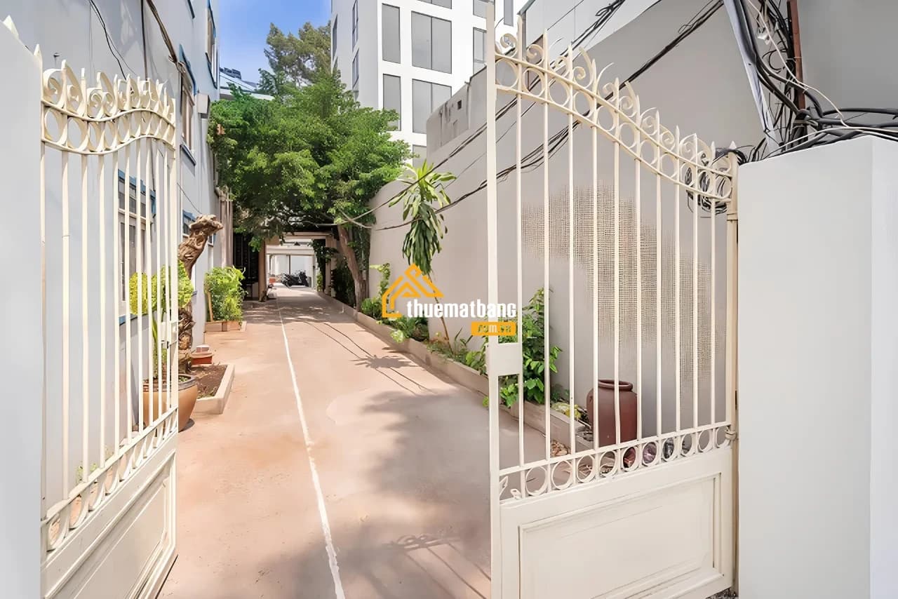 Cho thuê villa có hồ bơi - khu xông hơi Trung tâm Quận 1 - ảnh 2 Cho thuê villa có hồ bơi - khu xông hơi Trung tâm Quận 1 - ảnh 2