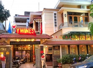 CHO THUÊ NHÀ MẶT TIỀN NGANG 12,6M NGUYỄN THỊ DIỆU QUẬN 3