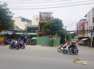 Cho thuê nhà nguyên căn 1 lầu ngay mặt tiền đường Tạ Quang Bửu, Quận 8