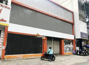 Cho thuê nhà nguyên căn mặt tiền đường Trần Hưng Đạo, quận 1; 570m2, 1 trệt 1 lầu