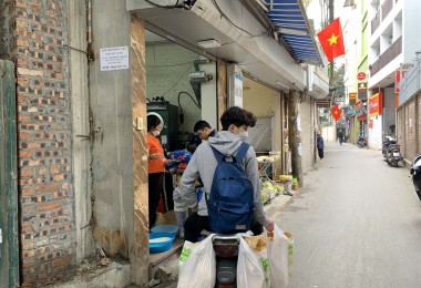 Nhà trọ, chung cư tăng giá vẫn kín phòng, sinh viên chật vật đi tìm nhà trọ