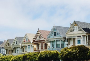 Người trẻ ngày càng tuyệt vọng với giấc mơ an cư lạc nghiệp