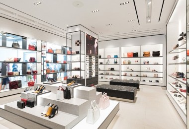 Tích tắc 4 bước, thuê  mặt bằng kinh doanh đẹp “phát hờn”