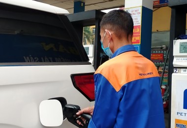 Giá xăng dầu 25/07 quay đầu tăng trở lại