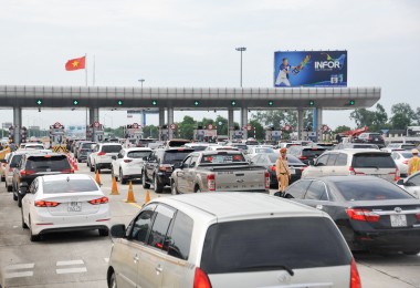 Kiến nghị xả trạm thu phí nếu ùn tắc kéo dài vào dịp lễ 2/9