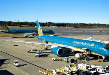 Nguy cơ hủy niêm yết bắt buộc đối với 2,2 tỷ cổ phiếu Vietnam Airlines