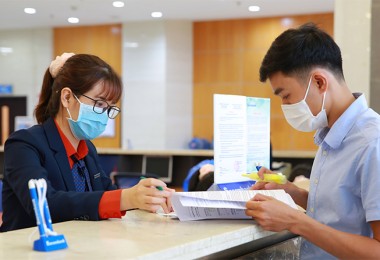 Lãi suất ngân hàng tăng, nhiều nhà đầu tư vay ngân hàng mua đất lo lắng