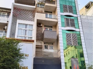 Cho Thuê Mặt Bằng Quận 3 - Mặt Tiền Đường Võ Văn Tần