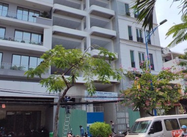 NHANH TAY THÌ CÒN – CHẬM TAY THÌ MẤT! CHO THUÊ GẤP TÒA NHÀ BUILD-UP HẦM 6 LẦU ĐƯỜNG ĐỒNG ĐEN! 