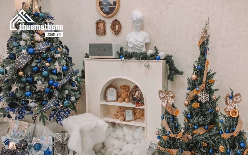 cách trang trí noel cho quán cafe