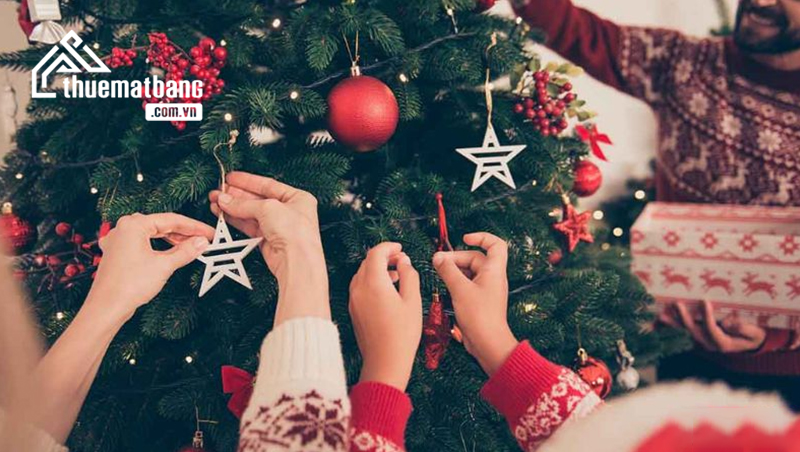cách trang trí noel cho quán cafe