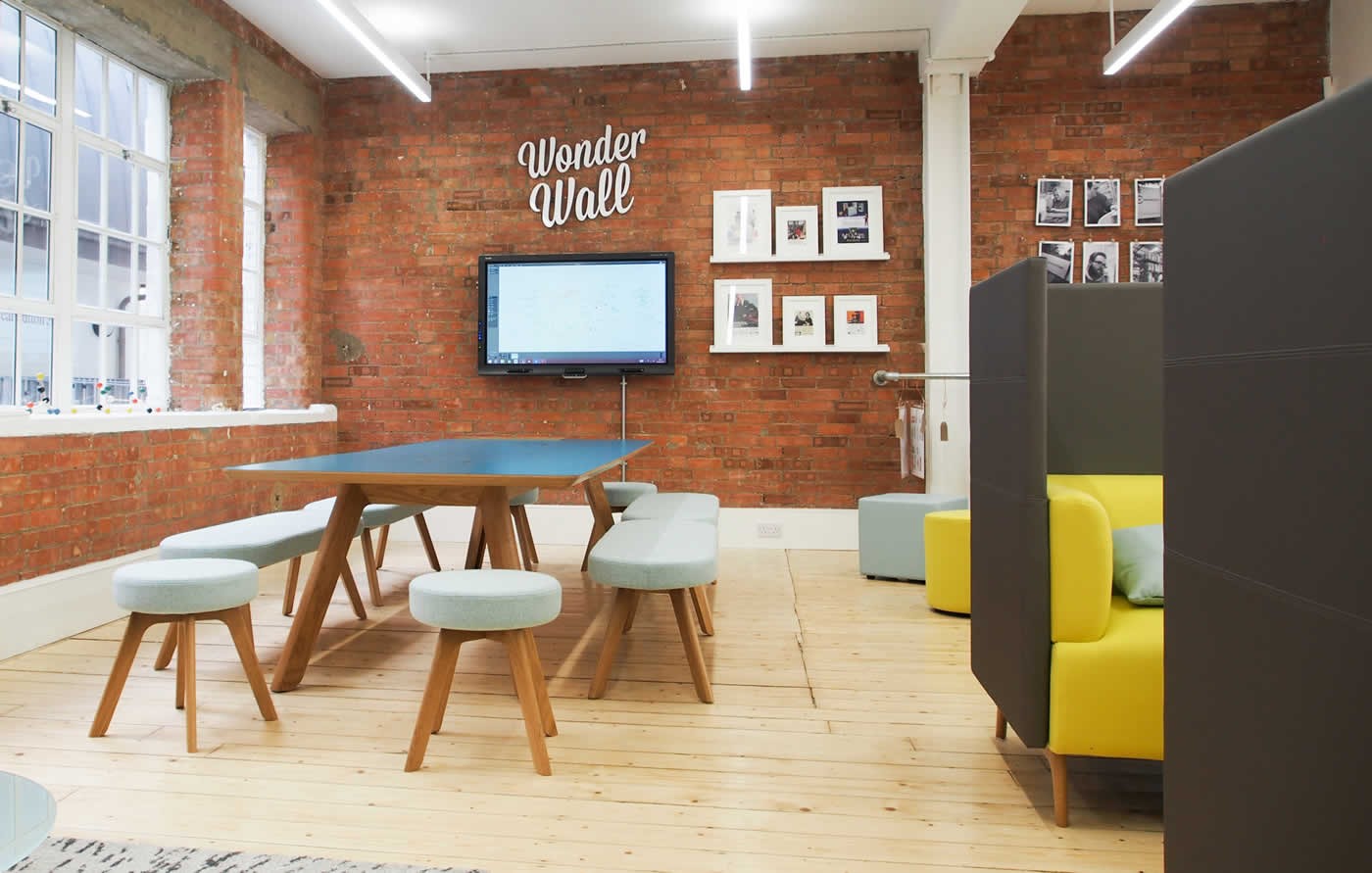 thiết kế văn phòng truyền cảm hứng - thuematbang.com.vn