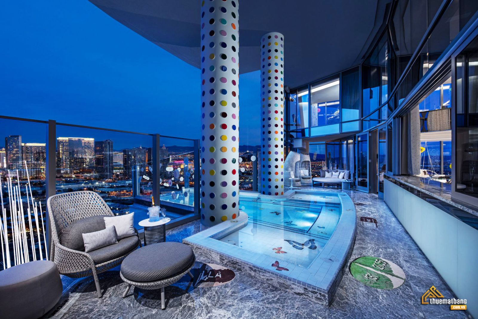  căn hộ khách sạn Hirst’s Empathy trong  Palms Casino Resort tại Las Vegas