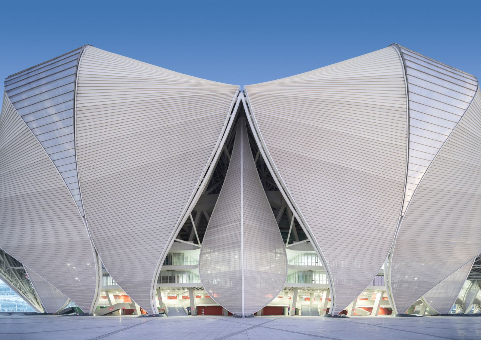 thiết kế sân vận động hoa sen cho olympic 2020