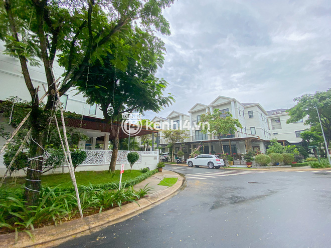 Cận cảnh khu biệt thự Sơn Tùng Hải Tú Gía thuê nhà 90 triệu thuộc khu compound 2 lớp bảo vệ