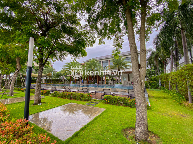 Cận cảnh khu biệt thự Sơn Tùng Hải Tú Gía thuê nhà 90 triệu thuộc khu compound 2 lớp bảo vệ