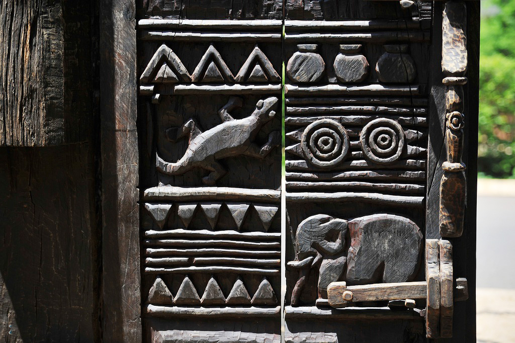 Kiến trúc nhà truyền thống người Ê Đê