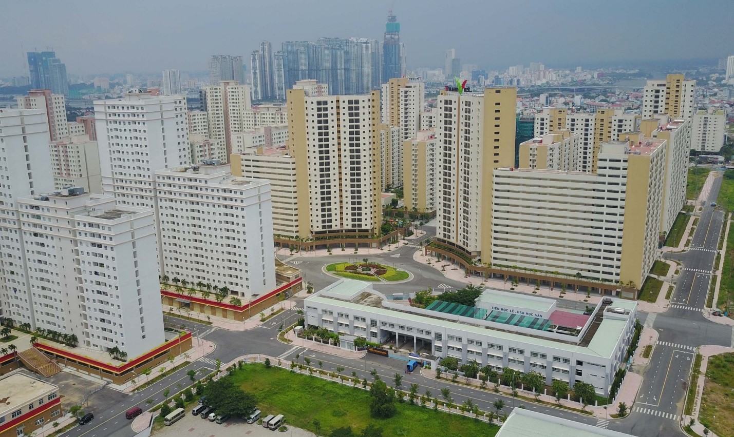 van phong hop phong thuy thuematbang.com.vn