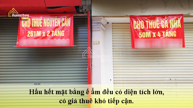 Hàng loạt nhà mặt phố đóng cửa chưa có người thuê