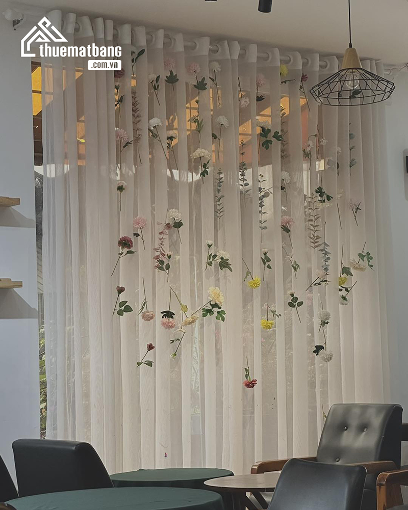 quán cafe trang trí trung thu đẹp