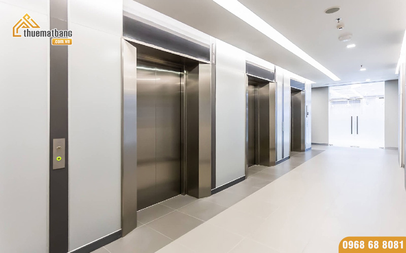 Thang máy rất cần thiết đối với các văn phòng tại các tòa nhà lớn