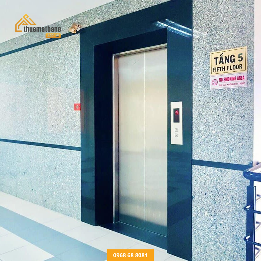 Thang máy thuận tiện cho việc di chuyển