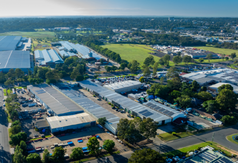 Doanh nghiệp khảo sát vị trí khu công nghiệp trước khi đầu tư