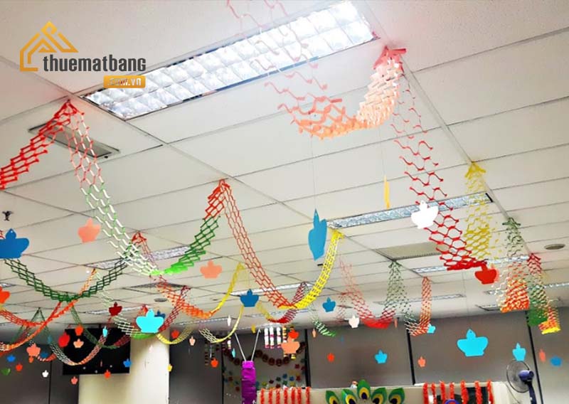 cách trang trí giáng sinh cho văn phòng